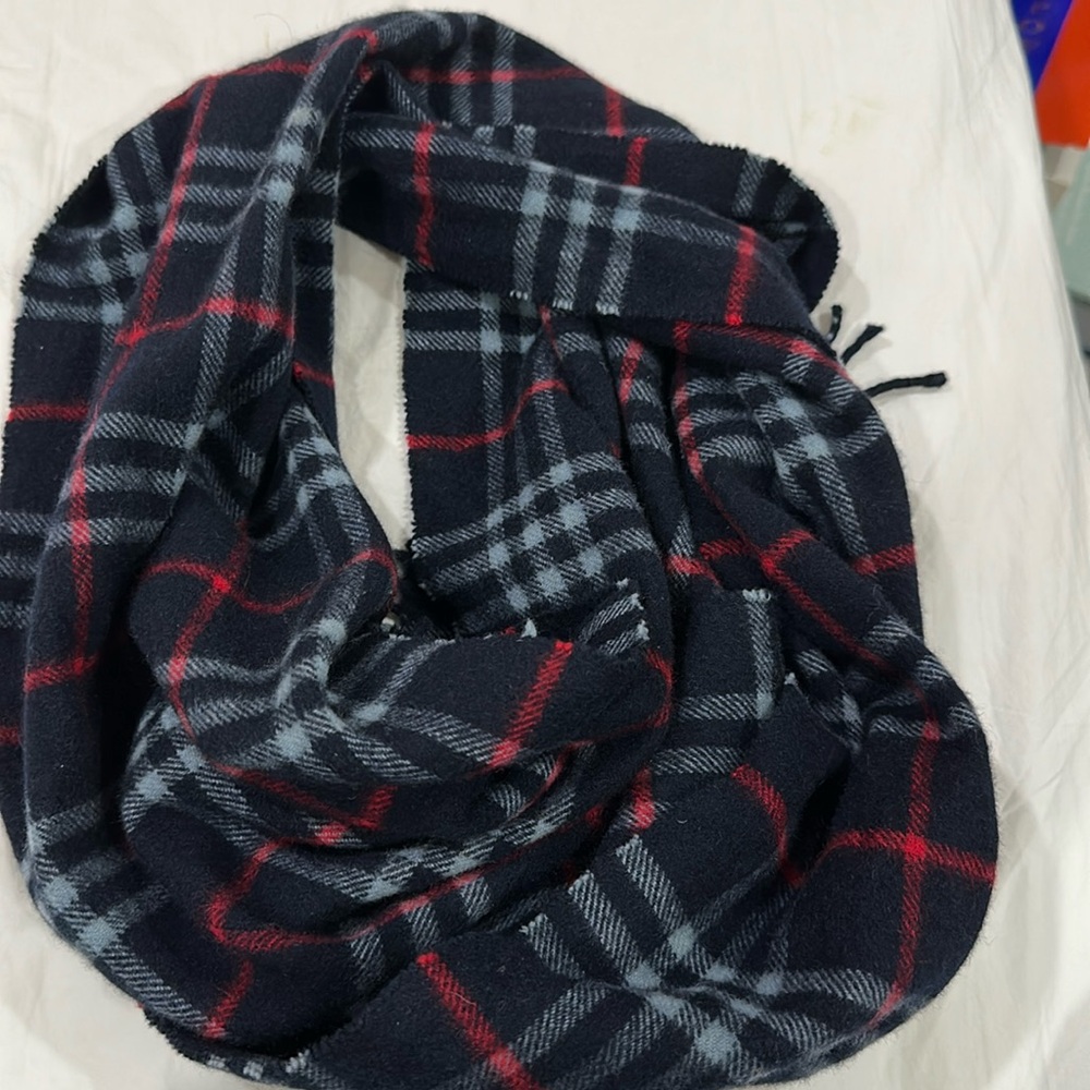 Burberry cashmere scarf